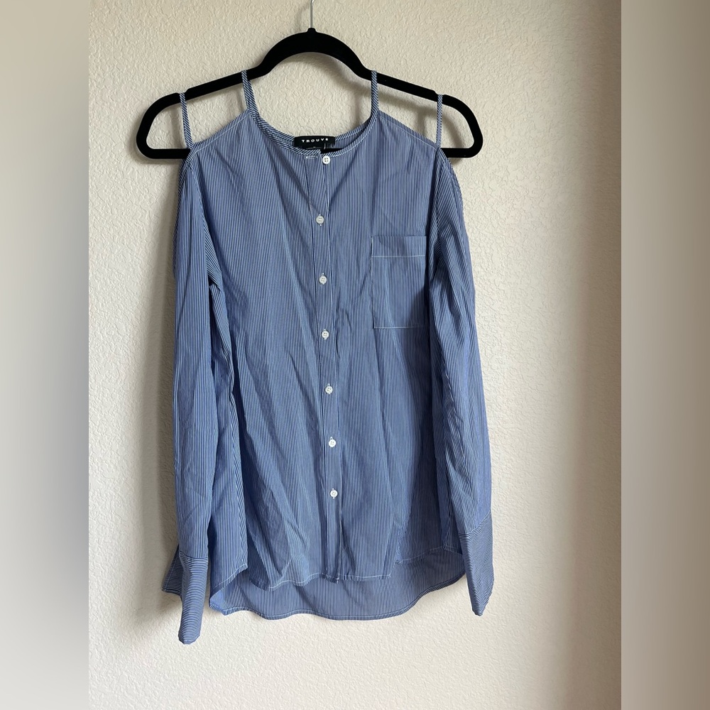 Trouve Blue Button-Down Cold Shoulder Top